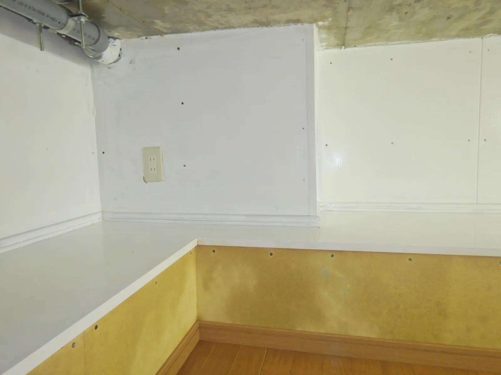 【東京都北区】カビ臭い地下室には防カビ工事がマスト