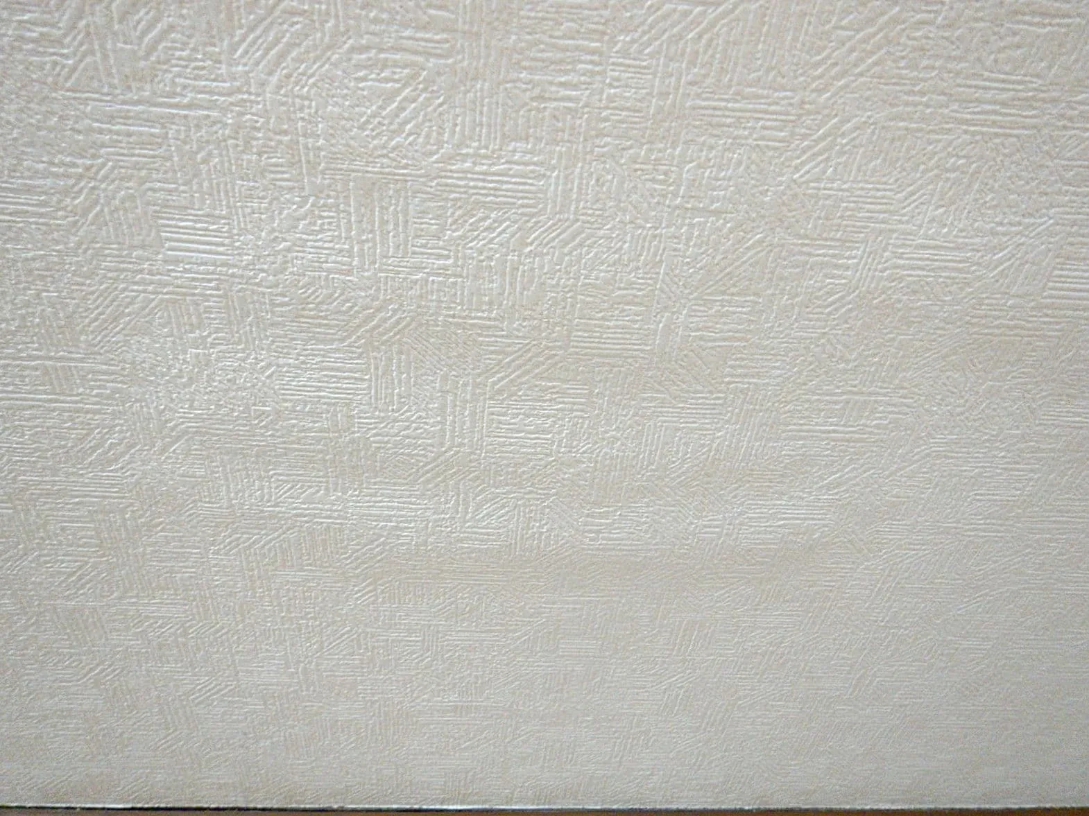 【埼玉・東京】コンクリート直張りの結露でよれる壁紙｜賃貸天井クレーム現場